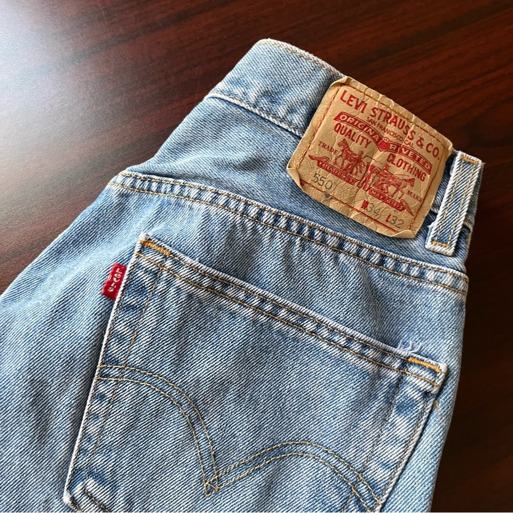 Vintage Levis 550 Jeans Mens 34x32 Relaxed Fit Blue Red Tab - Picture 2 of 7